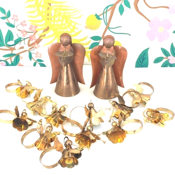 Vintage mid-century bonze and copper Angel candle holders and napkin rings. - Picture 3 of 16